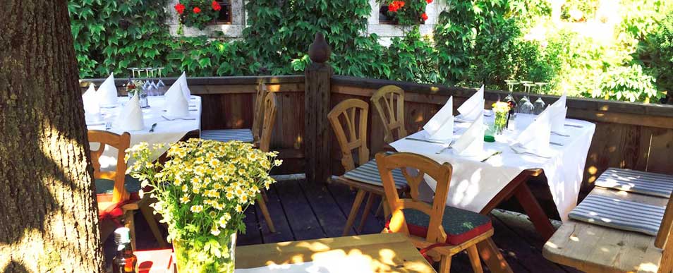 Mostschenke - Gedeckter Tisch
